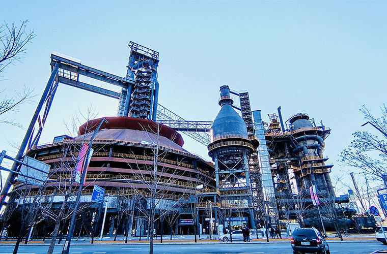 高炉的“透视眼”：热像仪如何成为钢铁生产的隐形守护神？