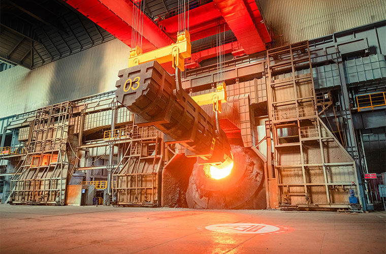 冶金测温仪在高温工业中的精准应用：解读烈焰中的“温度密码”