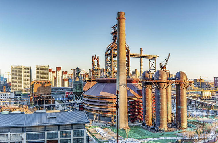 火眼金睛守护高炉：揭秘热成像技术如何让冶炼过程“透明化”