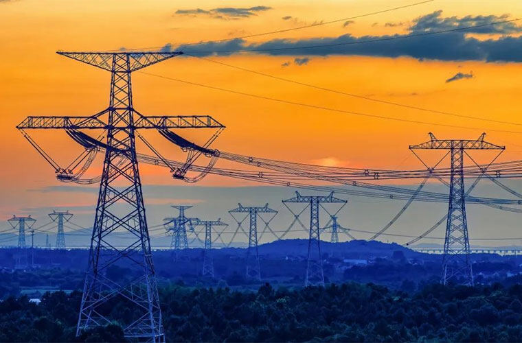 别被“看得远”忽悠了！电力热像仪选型，为什么“看得清”才是王道？