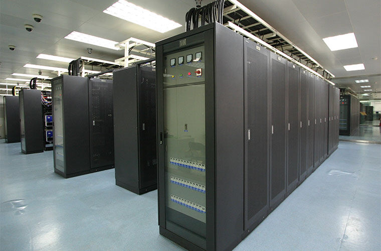 别再瞎买了！工业机房巡检手持热成像仪，选型配置的硬核指南