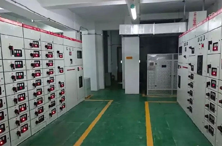 配电房红外检测全攻略:如何通过0.1℃的温差,揪出即将短路的核心隐患?
